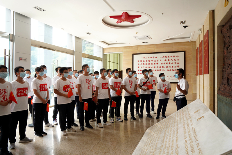 公司團委開展“喜迎二十大、永遠跟黨走、奮進新征程”主題團日活動7